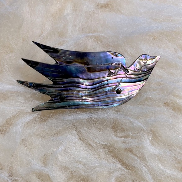 Abalone Shell Handmade Bird Brooch - Picture 1 of 2